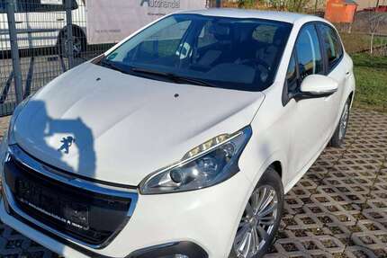 Peugeot 208 103.000 km 5.990 &euro; Eppingen 75031