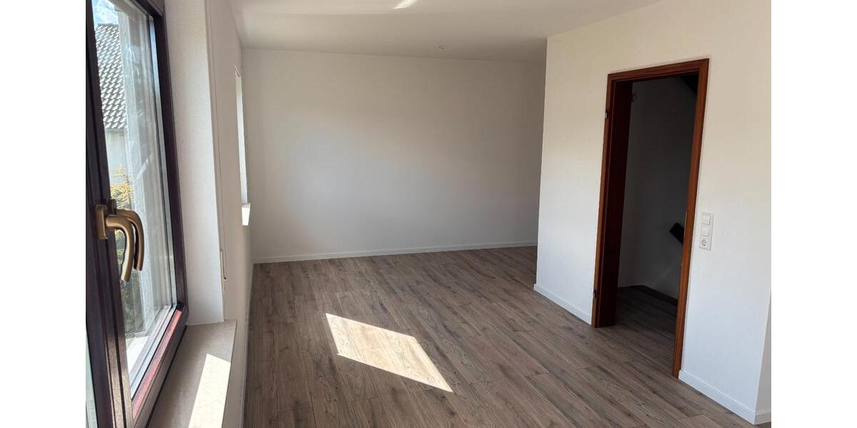 Einfamilienhaus Hardthausen am Kocher - 7.5 Zimmer, 150 m&sup2;, 1.575&euro; | Angebot:26337528