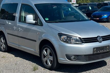 VW Caddy 144.000 km 8.900 &euro; Gundelsheim 74831