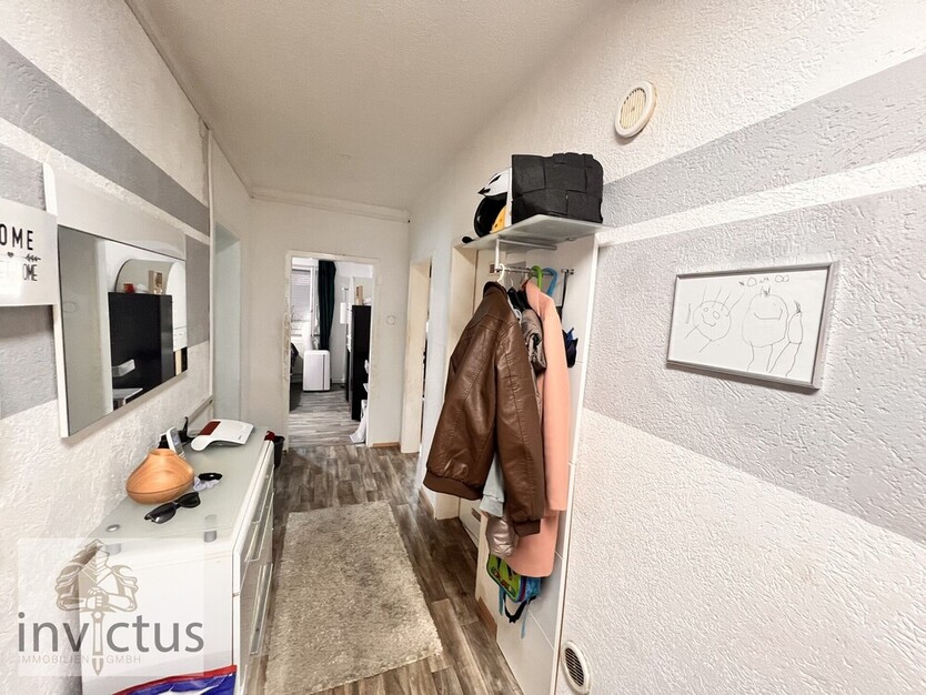 Investition mit Perspektive, sanierungsbedürftige 4- Zimmer Wohnung im Erdgeschoss 4 zimmer