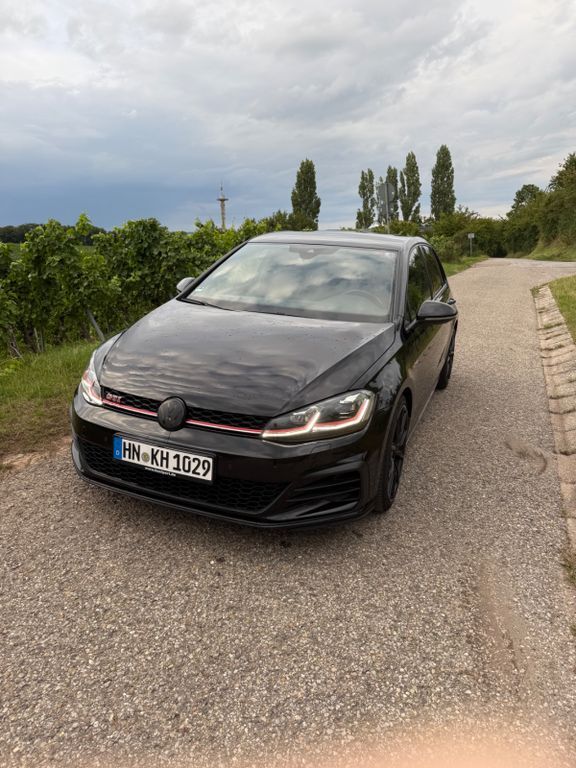 VW Golf 175.000 km 18.200 € Bitzfeld 74626