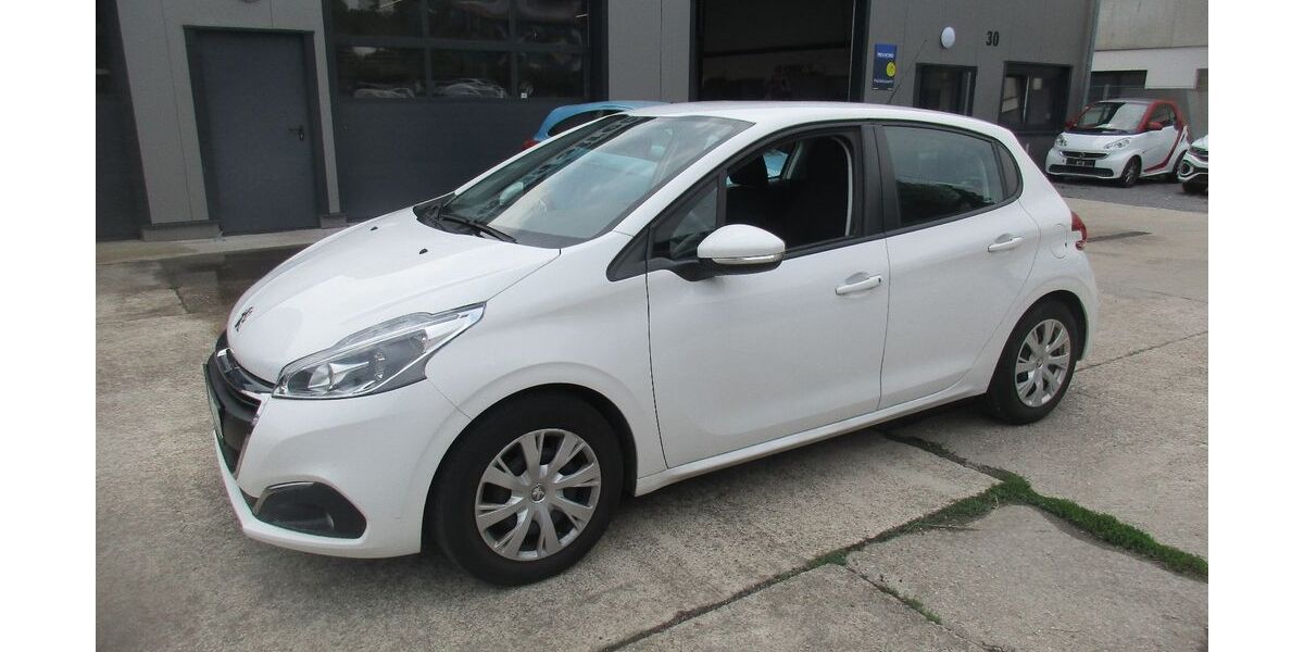 Peugeot 208 159.300 km 4.790 &euro; Heilbronn 74081
