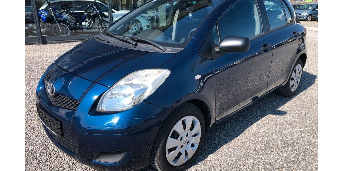 Toyota Yaris 241.000 km 2.850 € Öhringen 74613