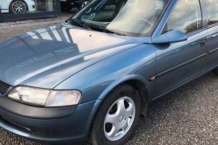 Opel Vectra 184.000 km 2.950 &euro; Öhringen 74613