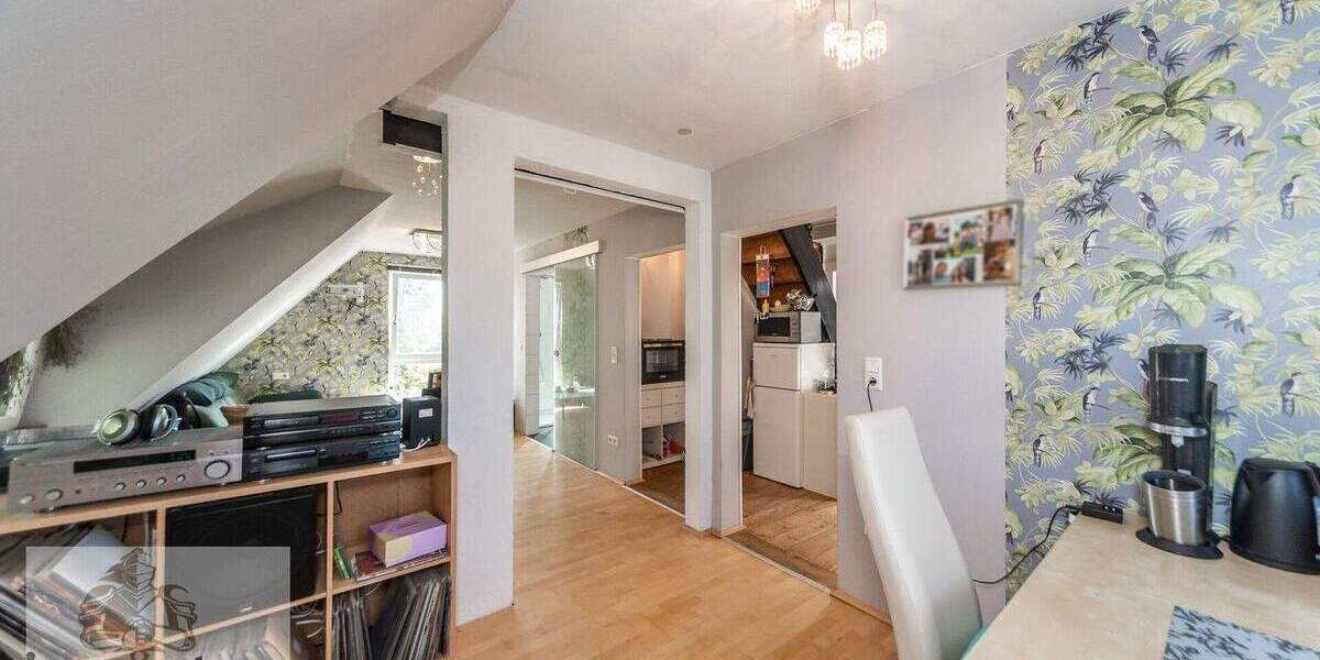 Mehrfamilienhaus, Wohnhaus Heilbronn / Neckargartach Neckargartach - 8 Zimmer, 194 m&sup2;, 548.000&euro; | Angebot:25742864