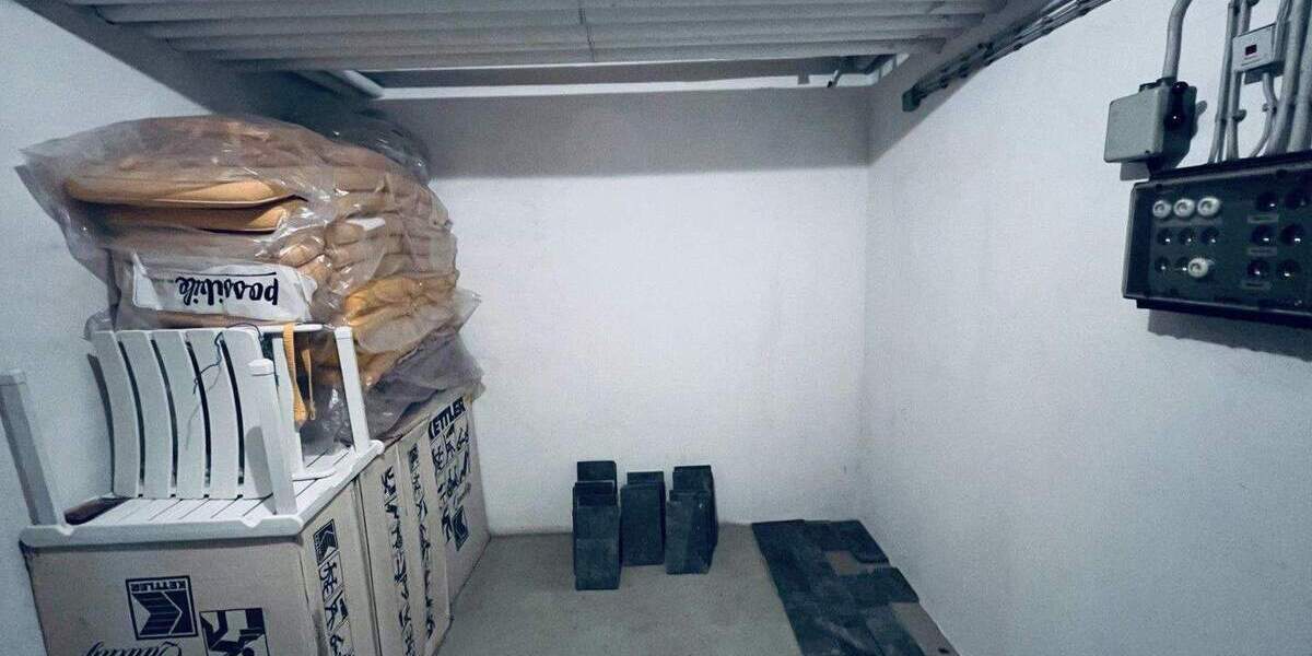 Feines Einfamilienhaus mit großer Einliegerwohnung 1 zimmer