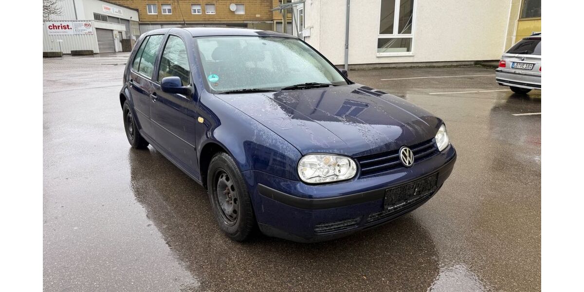VW Golf 207.000 km 890 &euro; Möglingen 71696