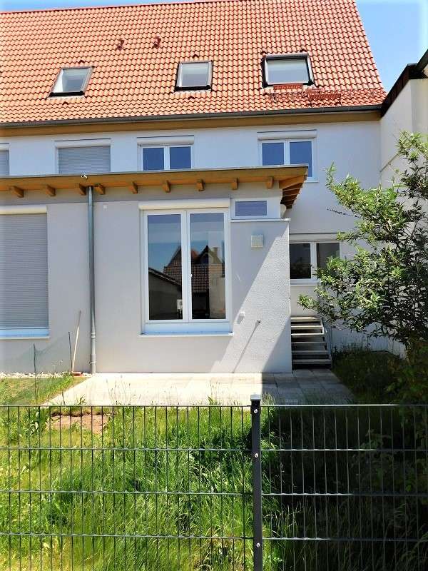 Haus zum Mieten in Neckarwestheim 1.580 € 134 m²