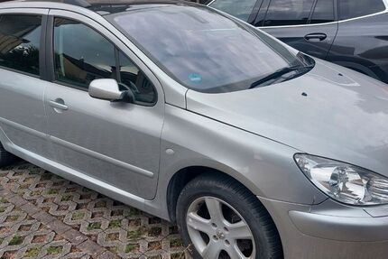 Peugeot 307 212.000 km 1.299 &euro; Obersulm-Affaltrach 74182