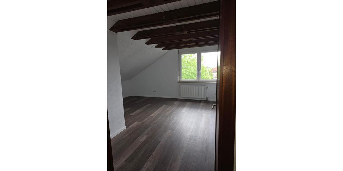 Dachgeschoßwohnung Bad Rappenau - 3 Zimmer, 107 m&sup2;, 1.150&euro; | Angebot:26619119