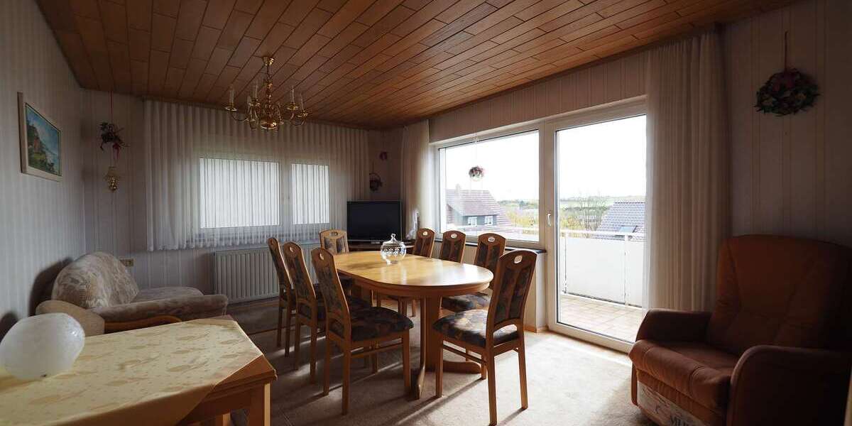 2-3 Familienhaus mit freier Sicht und schönem Garten 6 zimmer