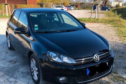 VW Golf 131.000 km 7.100 &euro; Mundelsheim 74395