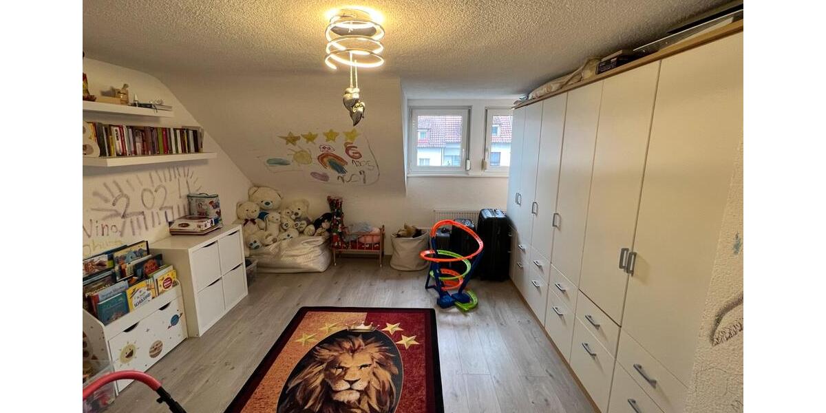 Neckarsulm-NEUBERG Reihenmittelhaus zu verkaufen 5.5 zimmer