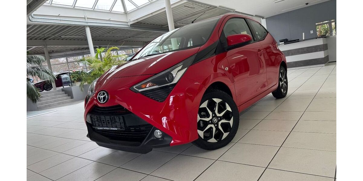 Toyota Aygo (X) 15.300 km 11.580 € Öhringen 74613