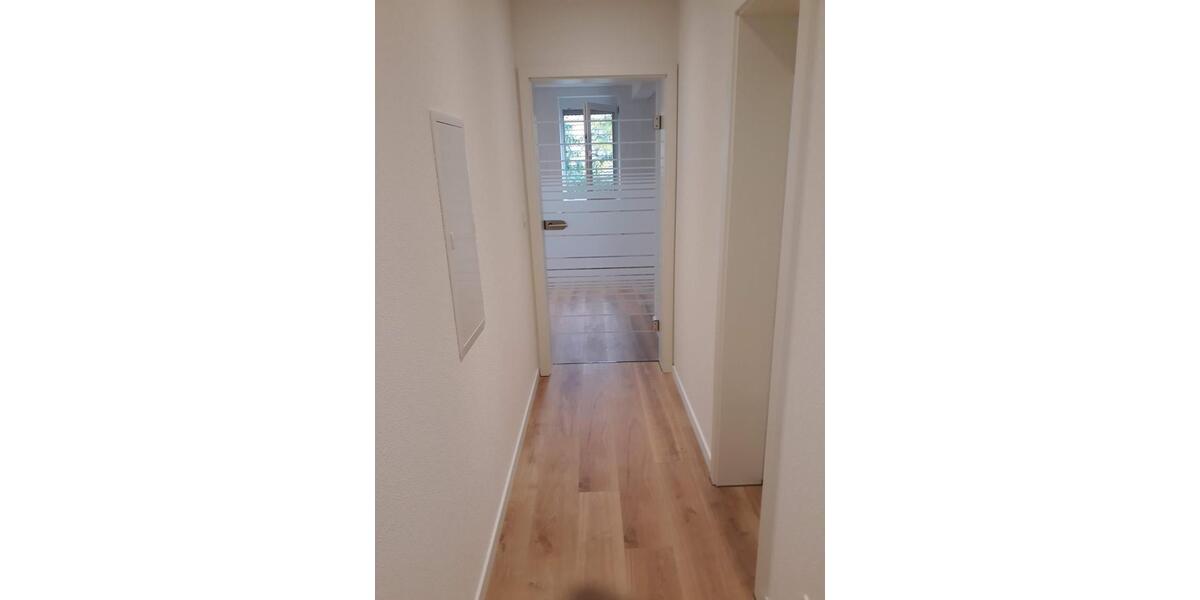 Moderne Dachgeschosswohnung in kernsaniertem 3-Familienhaus 4 zimmer