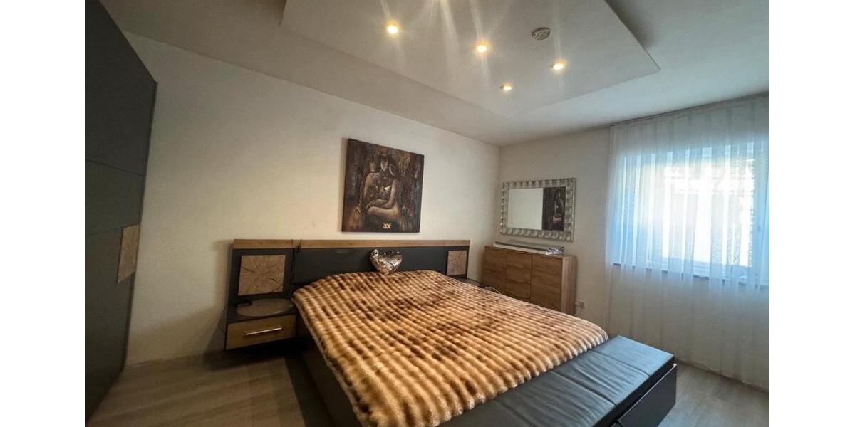 Mehrfamilienhaus, Wohnhaus Markgröningen - 13 Zimmer, 250 m&sup2;, 505.000&euro; | Angebot:26919207