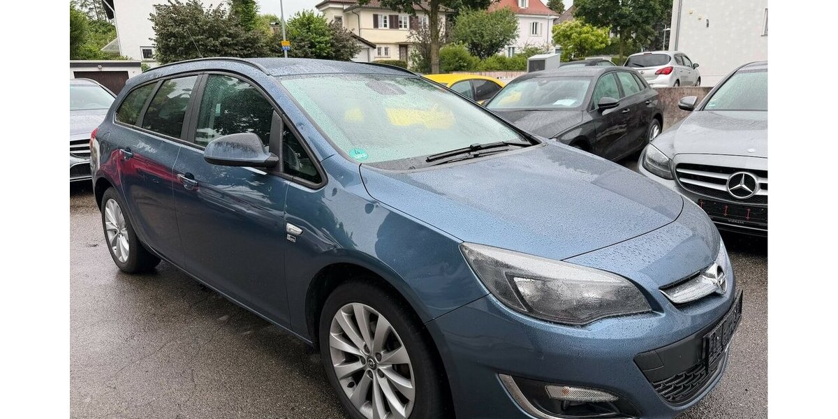 Opel Astra J 1.4 Turbo 150 Jahre 151.500 km 2.500 &euro; Neckarsulm 74172