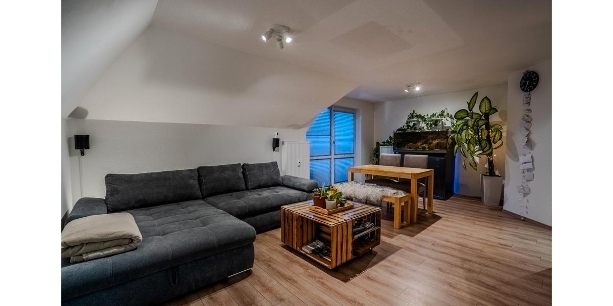Dachgeschoßwohnung Brackenheim - 3 Zimmer, 80 m&sup2;, 320.000&euro; | Angebot:26241457