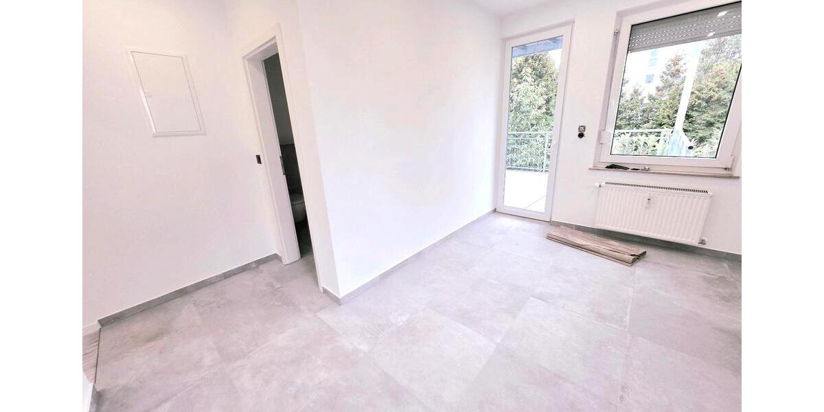100m² 4,5 Zi. Wohnung | Balkon & Kamin | Erstbezug n. Sanierung 4.5 zimmer