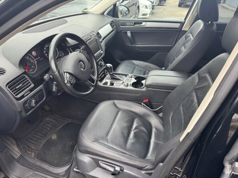 VW Touareg 3.0 V6 TDI Terrain Tech 4 Motion 161.000 km 17.990 € Neckarsulm 74172