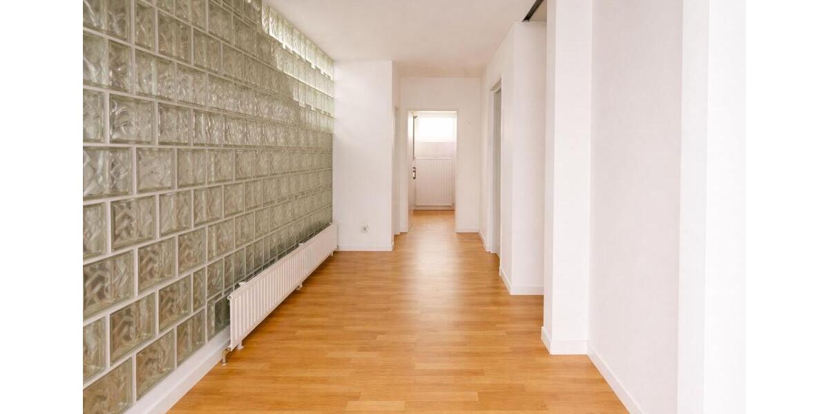 Etagenwohnung Heilbronn Kernstadt - 3.5 Zimmer, 95 m&sup2;, 1.250&euro; | Angebot:26251870
