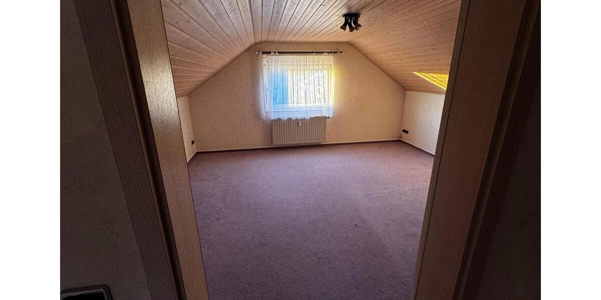 Mehrfamilienhaus, Wohnhaus Backnang - 8 Zimmer, 163 m&sup2;, 423.000&euro; | Angebot:27153401