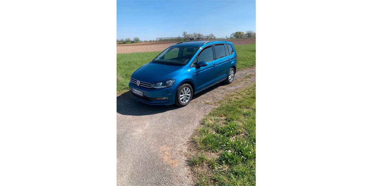 VW Touran 109.250 km 14.600 &euro; Lauffen 74348