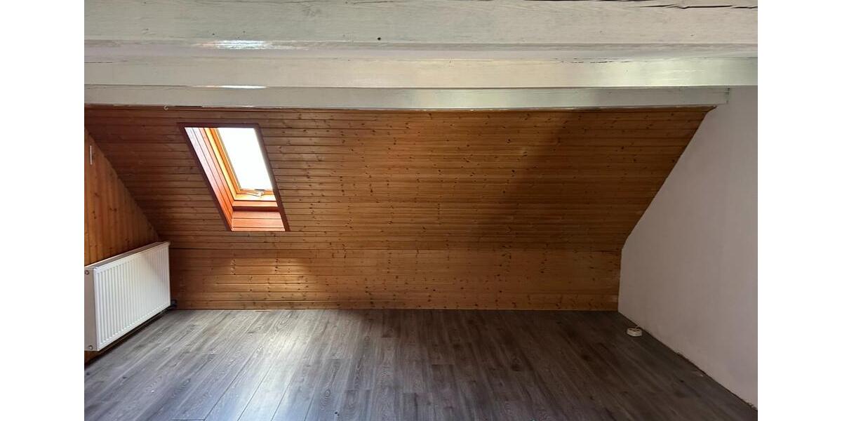 3-Zimmer-Dachgeschosswohnung mit 2 Balkonen in Markgröningen 3 zimmer