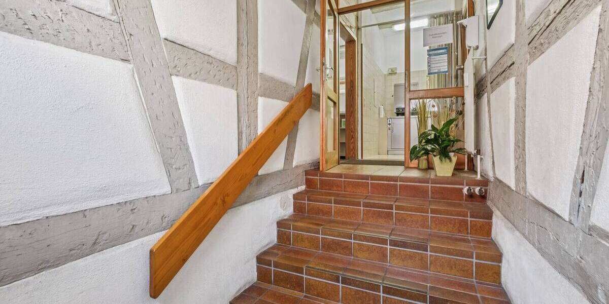 Etagenwohnung Ludwigsburg Oßweil - 3 Zimmer, 100 m&sup2;, 299.000&euro; | Angebot:24113627