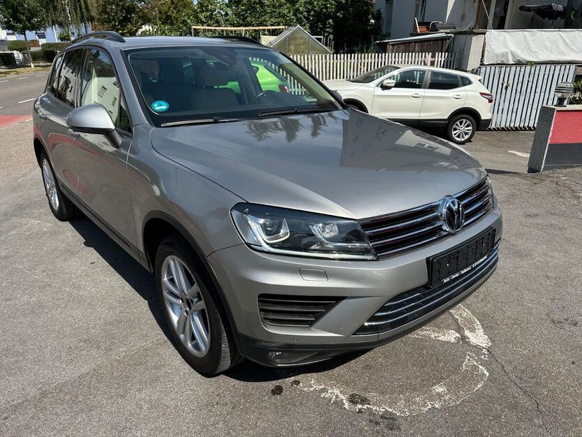 VW Touareg 180.000 km 17.990 € Heilbronn 74080