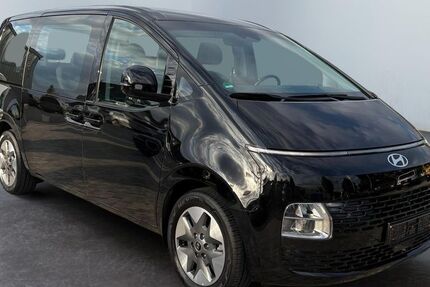 Hyundai STARIA 14.800 km 40.980 € Gundelsheim 74831