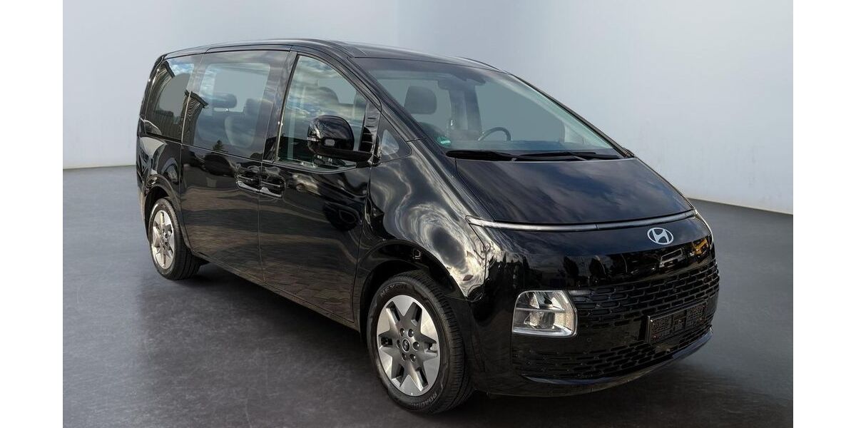 Hyundai STARIA 14.800 km 40.980 € Gundelsheim 74831