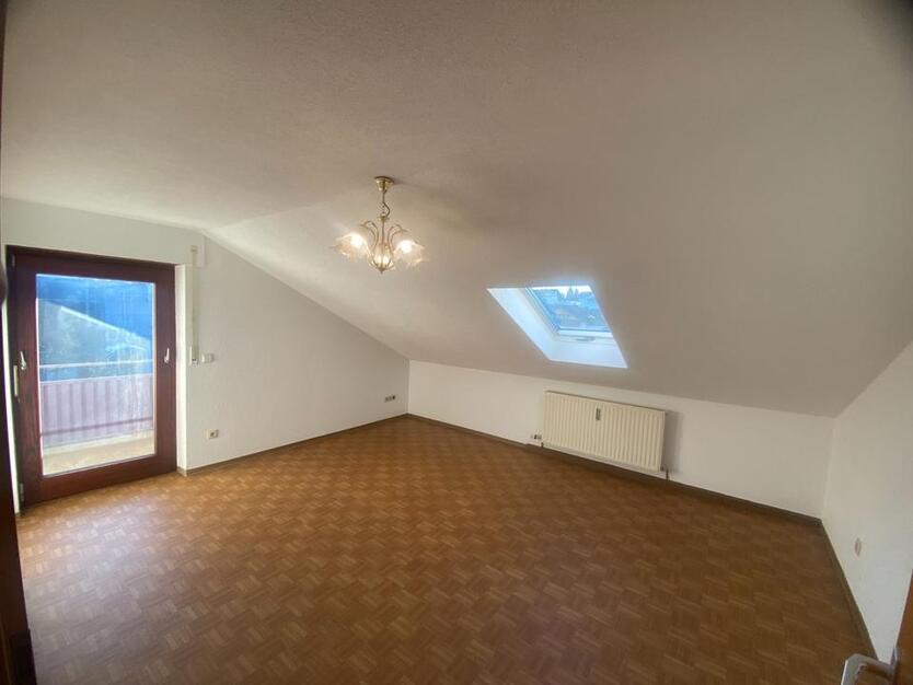 Dachgeschosswohnung in 74930 Ittlingen zimmer