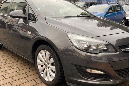 Opel Astra 104.000 km 8.200 &euro; Ludwigsburg 71642