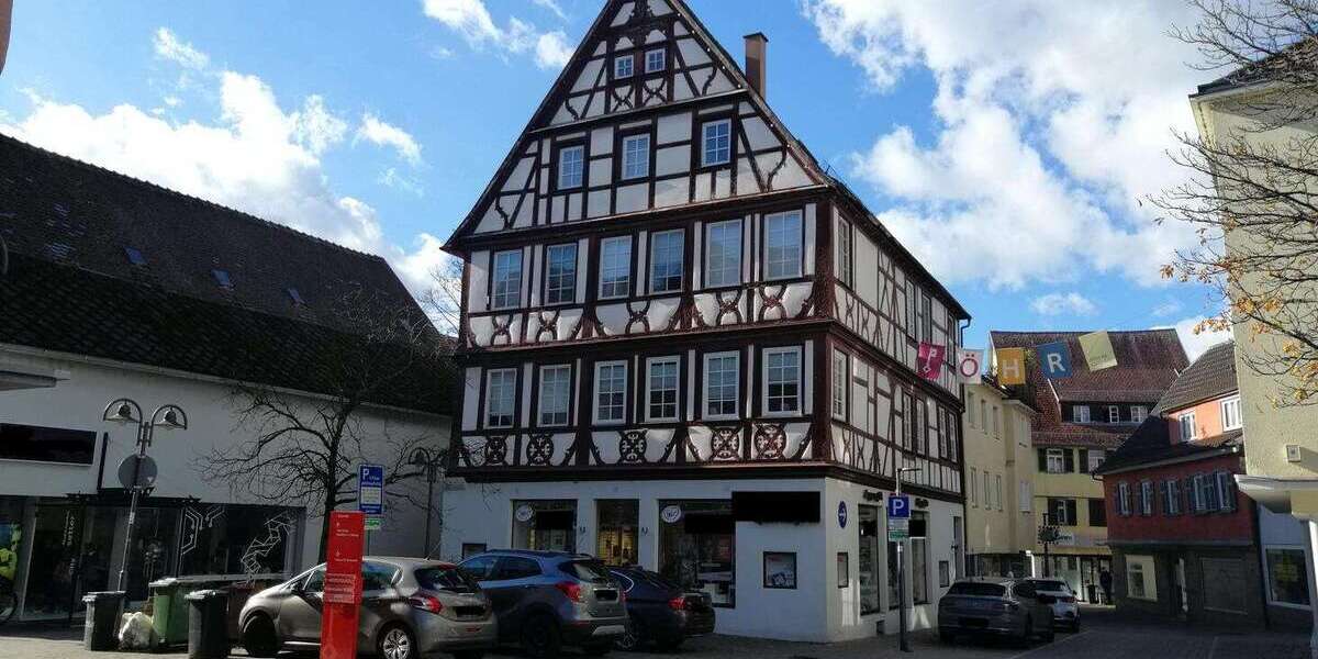 Einfamilienhaus Öhringen - 12 Zimmer, 377 m&sup2;, 995.000&euro; | Angebot:23463763
