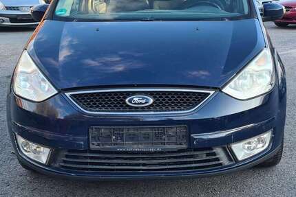 Ford Galaxy 262.000 km 2.200 € Ilsfeld 74360