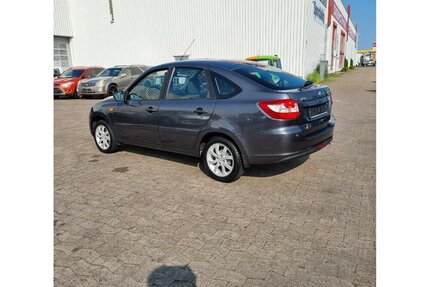Lada Granta 1,6i 4 TÜR 41000 KM TÜV 3.26 EURO 5 ALU KLI