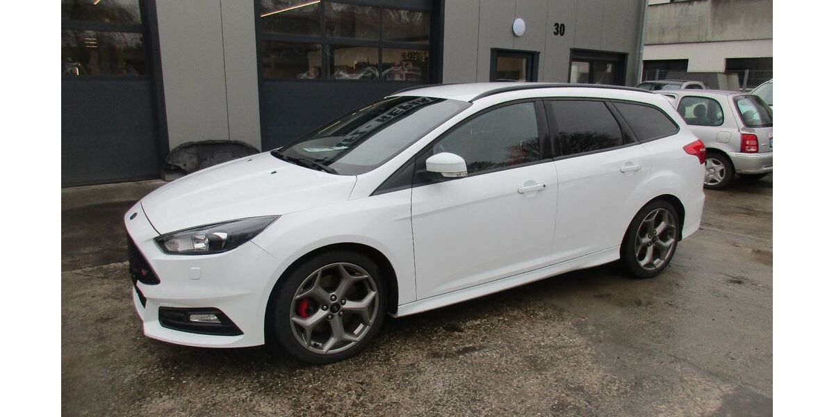Ford Focus 70.800 km 16.990 &euro; Heilbronn 74081