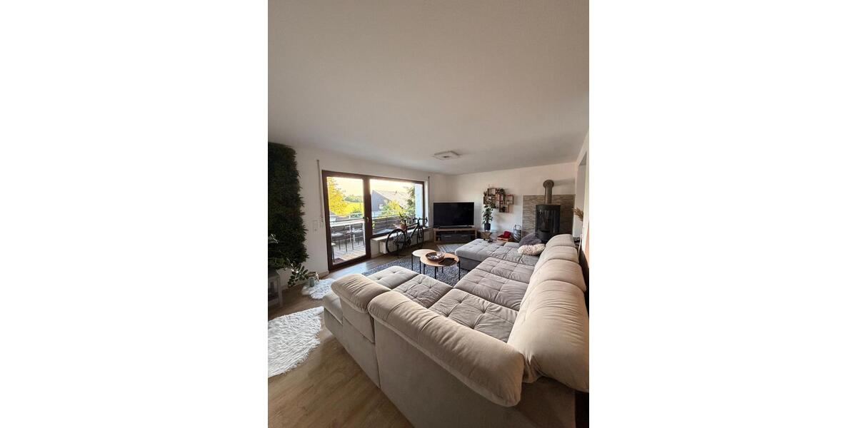 Etagenwohnung Backnang - 2.5 Zimmer, 82 m&sup2;, 940&euro; | Angebot:26619571