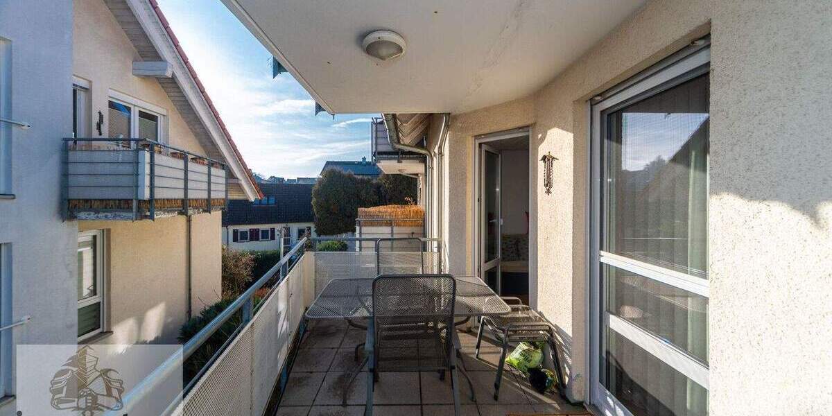 Zentrale Lage trifft coole und stilvolle 3-Zim.-Whg. mit Sonnenbalkon und TG-Stellpl. in HNBiberach 3 zimmer