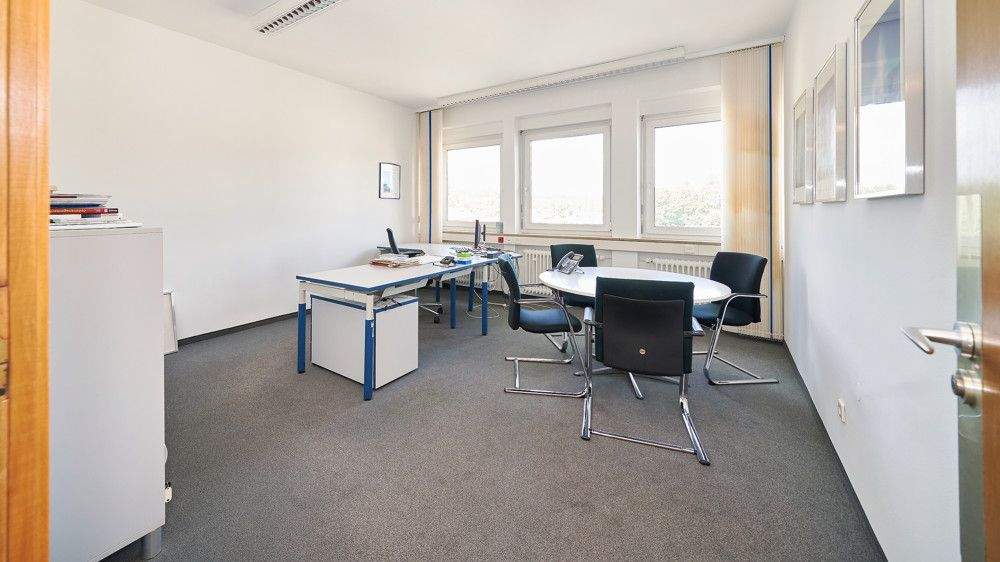 Vielseitiger Gewerbekomplex mit flexiblen Nutzungsmöglichkeiten *** Auch Teilflächen sind möglich! zimmer