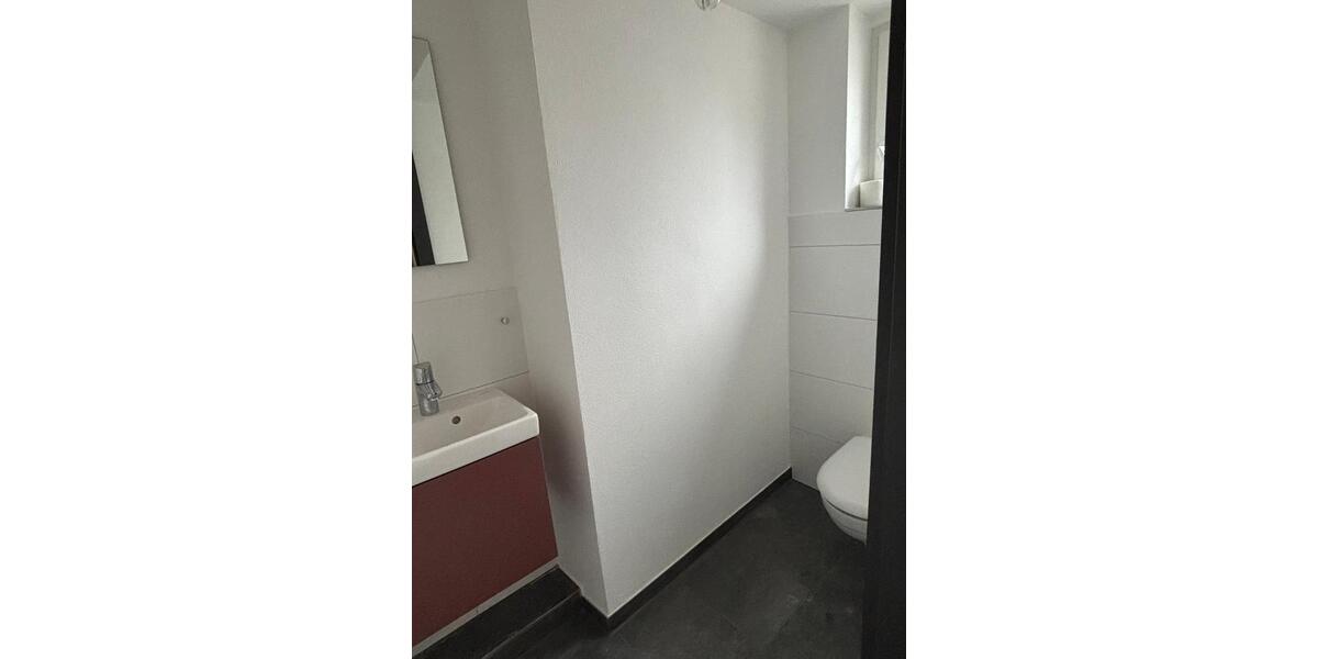 Einfamilienhaus Schwaigern - 4 Zimmer, 120 m&sup2;, 1.700&euro; | Angebot:24977745