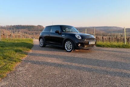 Mini Cooper SE 16.000 km 18.900 &euro; Kürnbach 75057