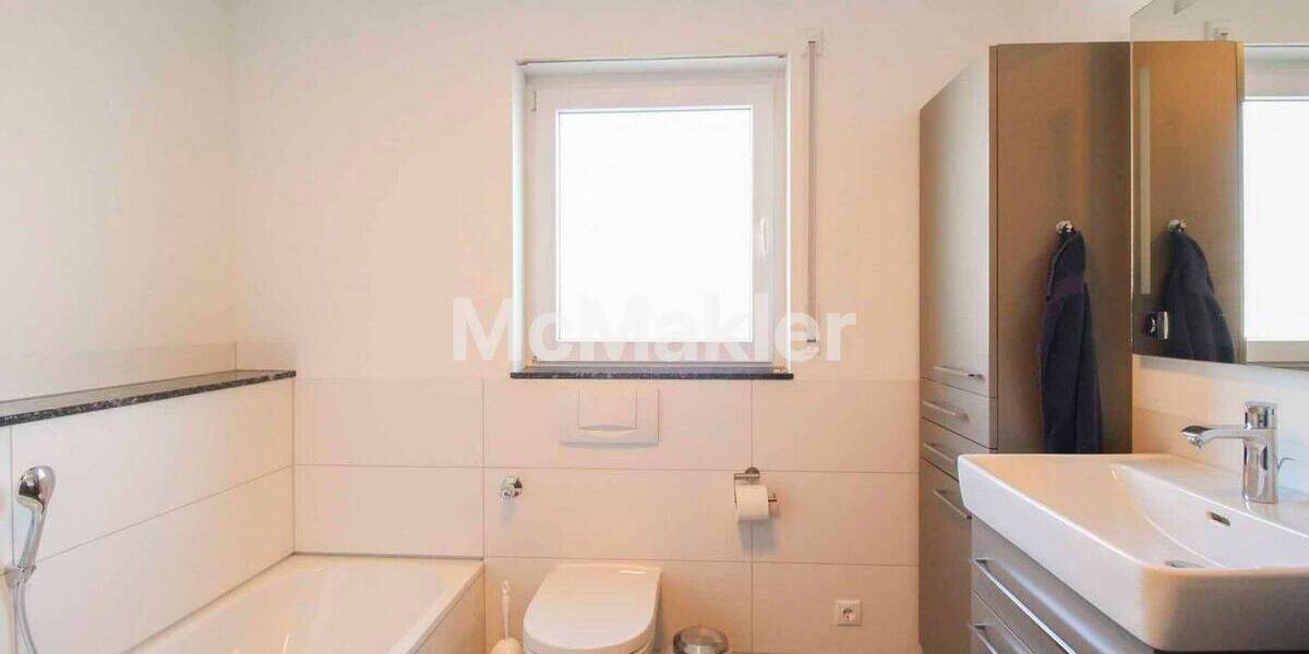 Einfamilienhaus Bietigheim-Bissingen Bissingen - 7 Zimmer, 260 m&sup2;, 749.000&euro; | Angebot:26157550