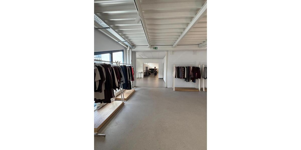 Gewerbeobjekt Ludwigsburg Pflugfelden - 3.500&euro; | Angebot:23843485