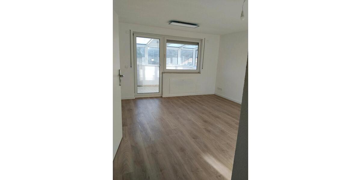 Etagenwohnung Mundelsheim - 3 Zimmer, 45 m&sup2;, 700&euro; | Angebot:26325748