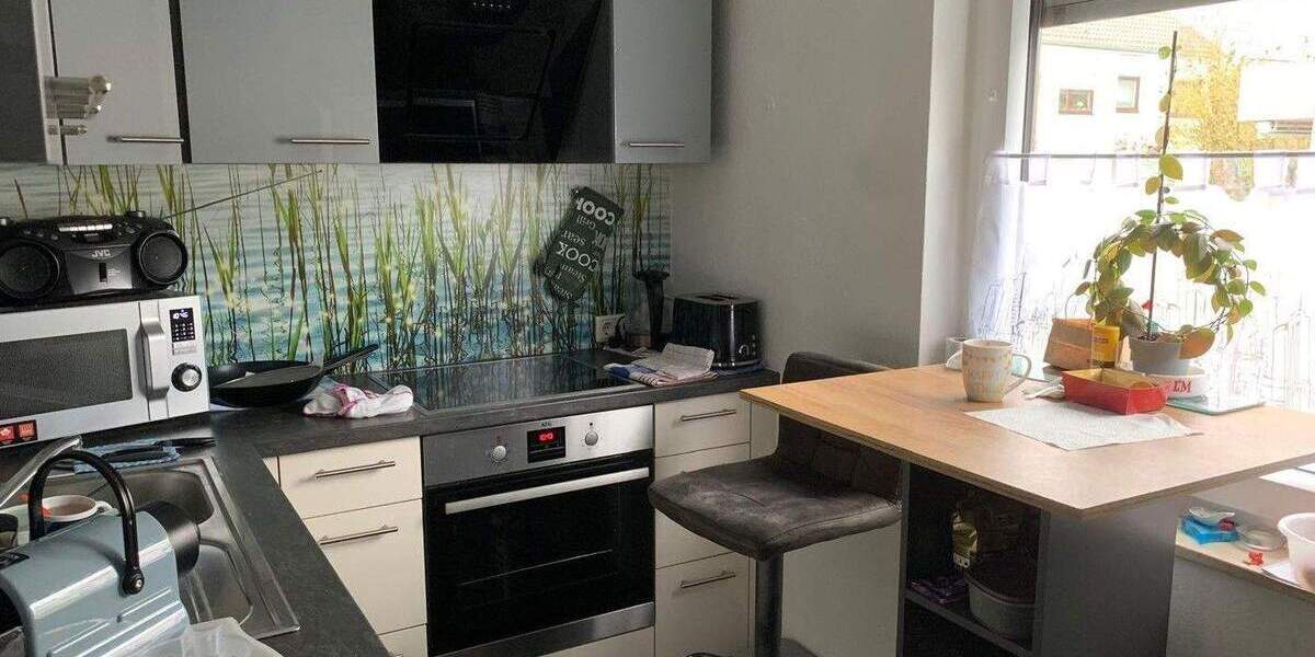 Attraktive 2-Zimmer-Wohnung mit Balkon, EBK, Stellplatz, Keller in Heilbronn-Horkheim 2 zimmer