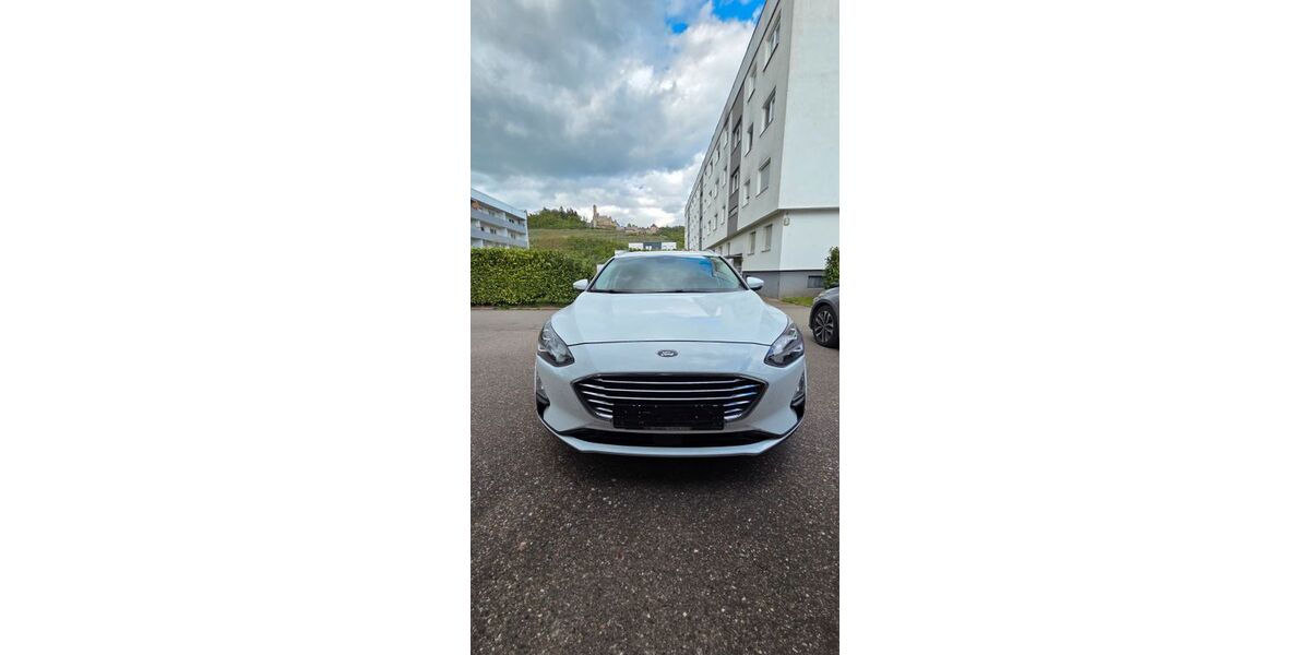 Ford Focus 44.814 km 18.900 &euro; Hassmersheim 74855