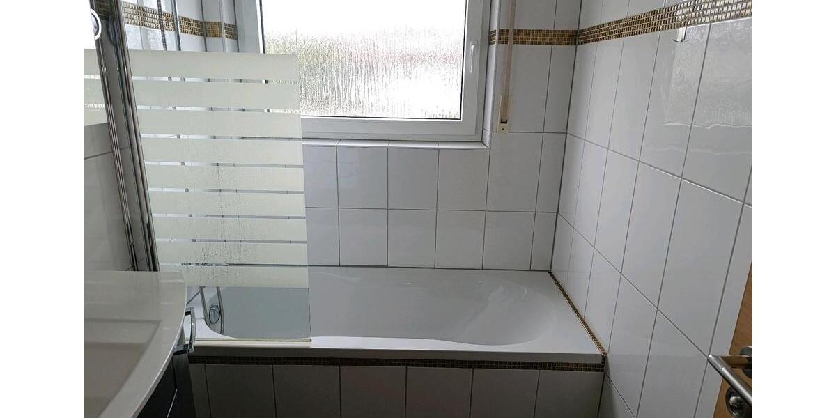Etagenwohnung Backnang - 3.5 Zimmer, 90 m&sup2;, 300.000&euro; | Angebot:27081116