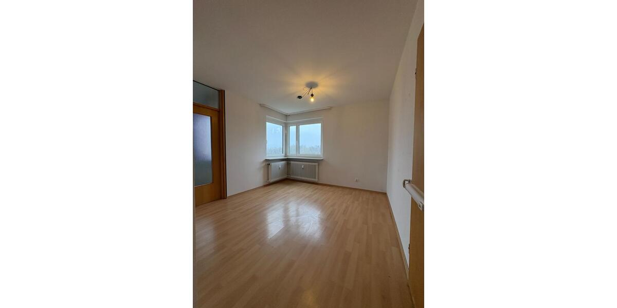 Einfamilienhaus Backnang - 3.5 Zimmer, 119 m&sup2;, 1.320&euro; | Angebot:25380390